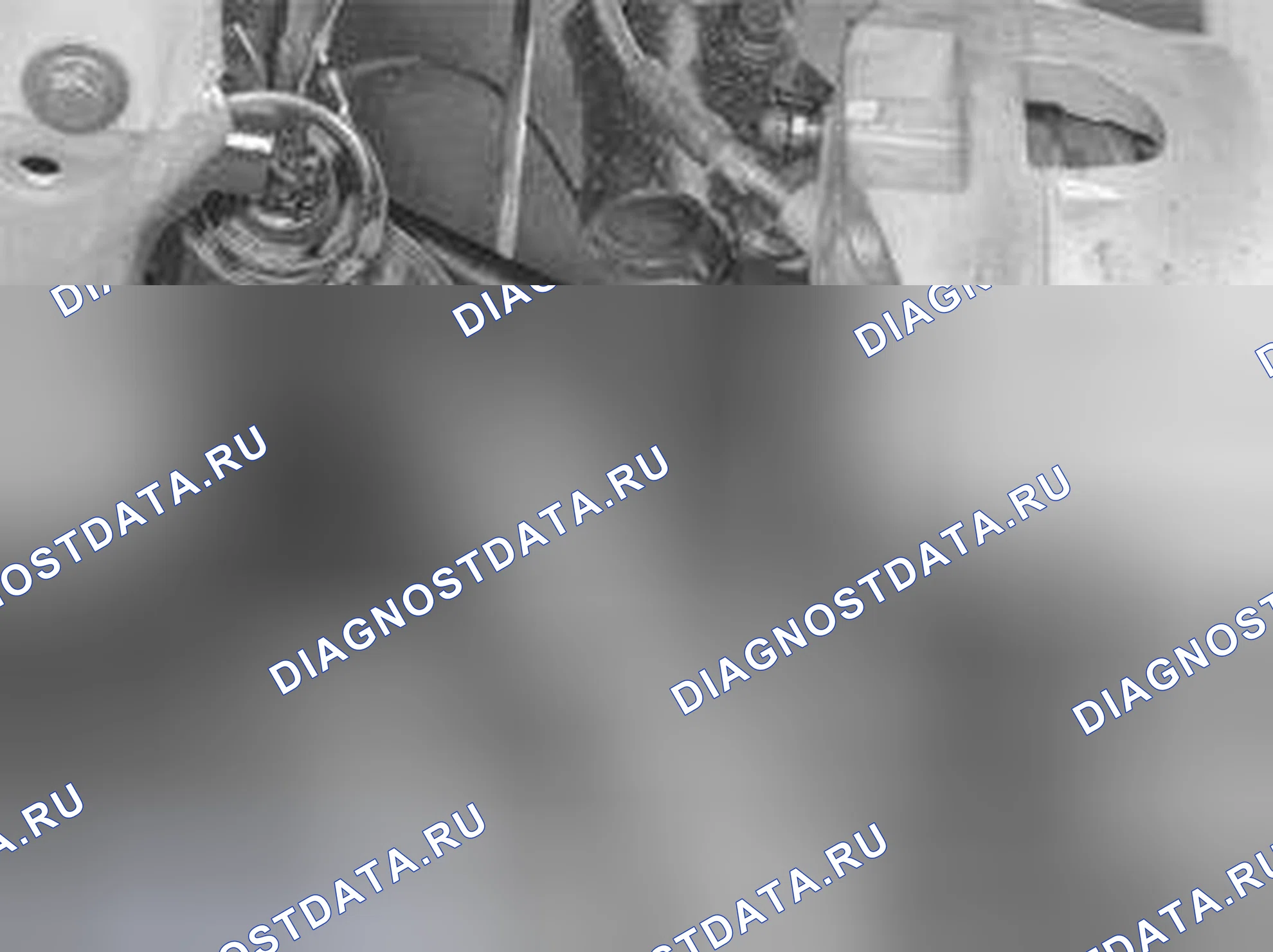 Рис. 880: ОТСОЕДИНЕНИЕ РЫЧАГА УПРАВЛЕНИЯ ОТ ШЕСТЕРНИ ШАРОВОГО ШАРНИРА (С ОБЕИХ СТОРОН). Volvo XC90 I