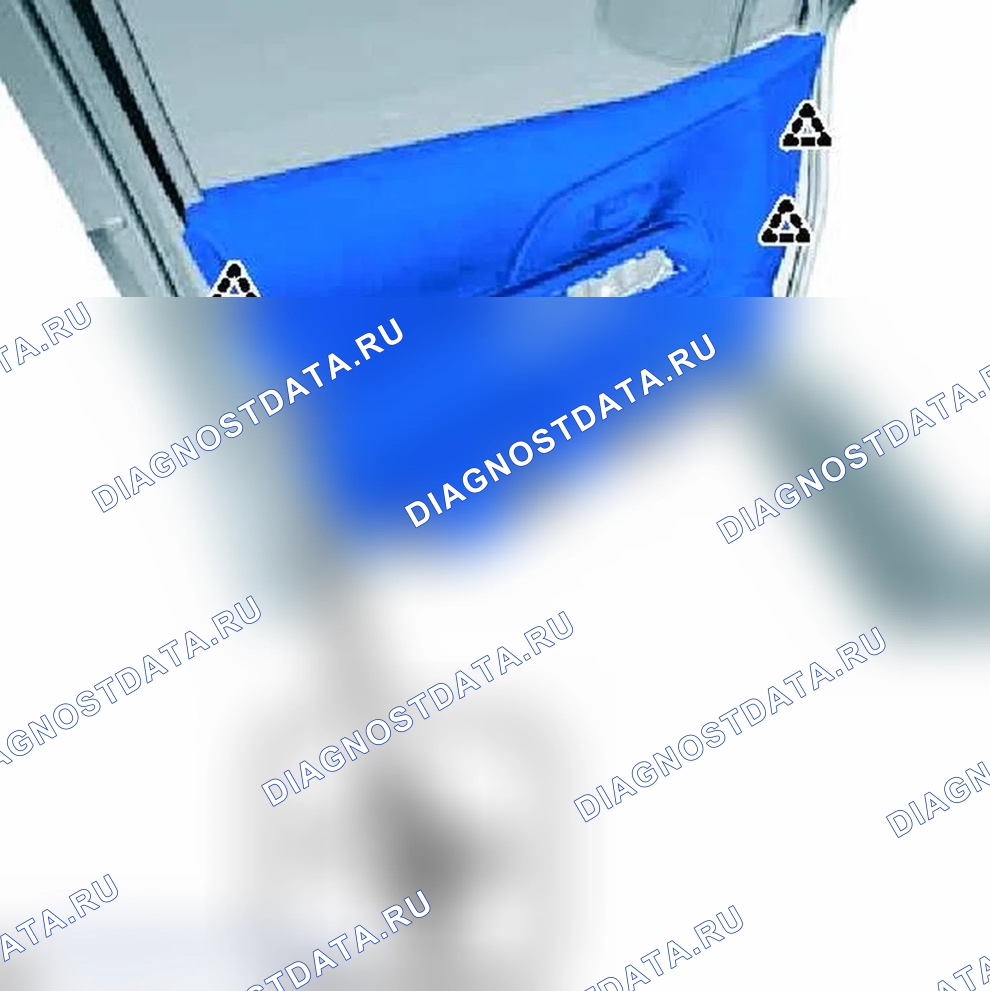Рис. 106. Toyota Prius C I