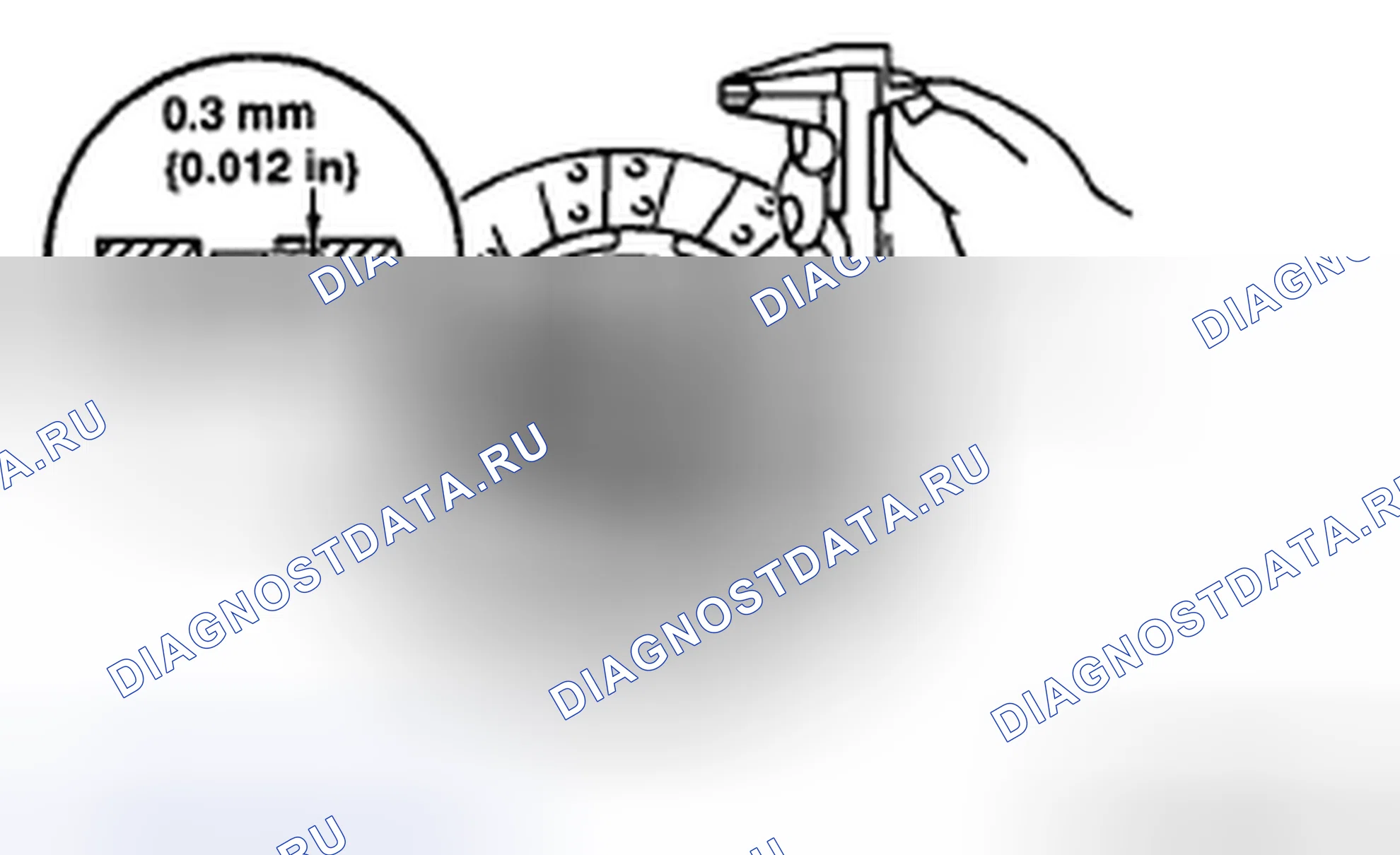 Рис. 47: ПРОВЕРКА ДИСКА СЦЕПЛЕНИЯ. Audi R8 I