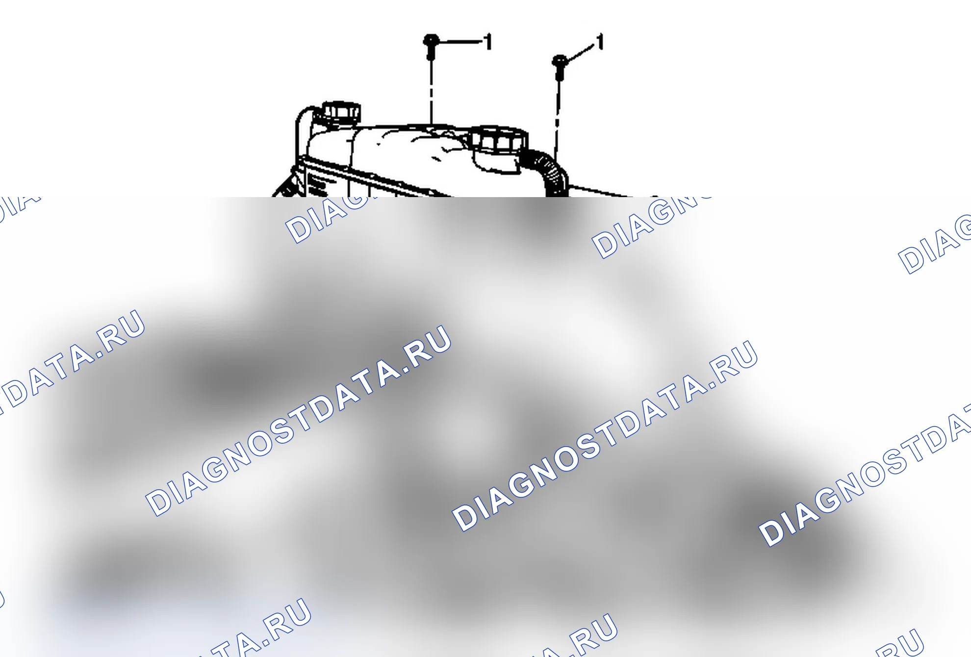 Рис. 32: Замена уравнительного резервуара радиатора (HP2). Chevrolet Silverado 3500 HD 