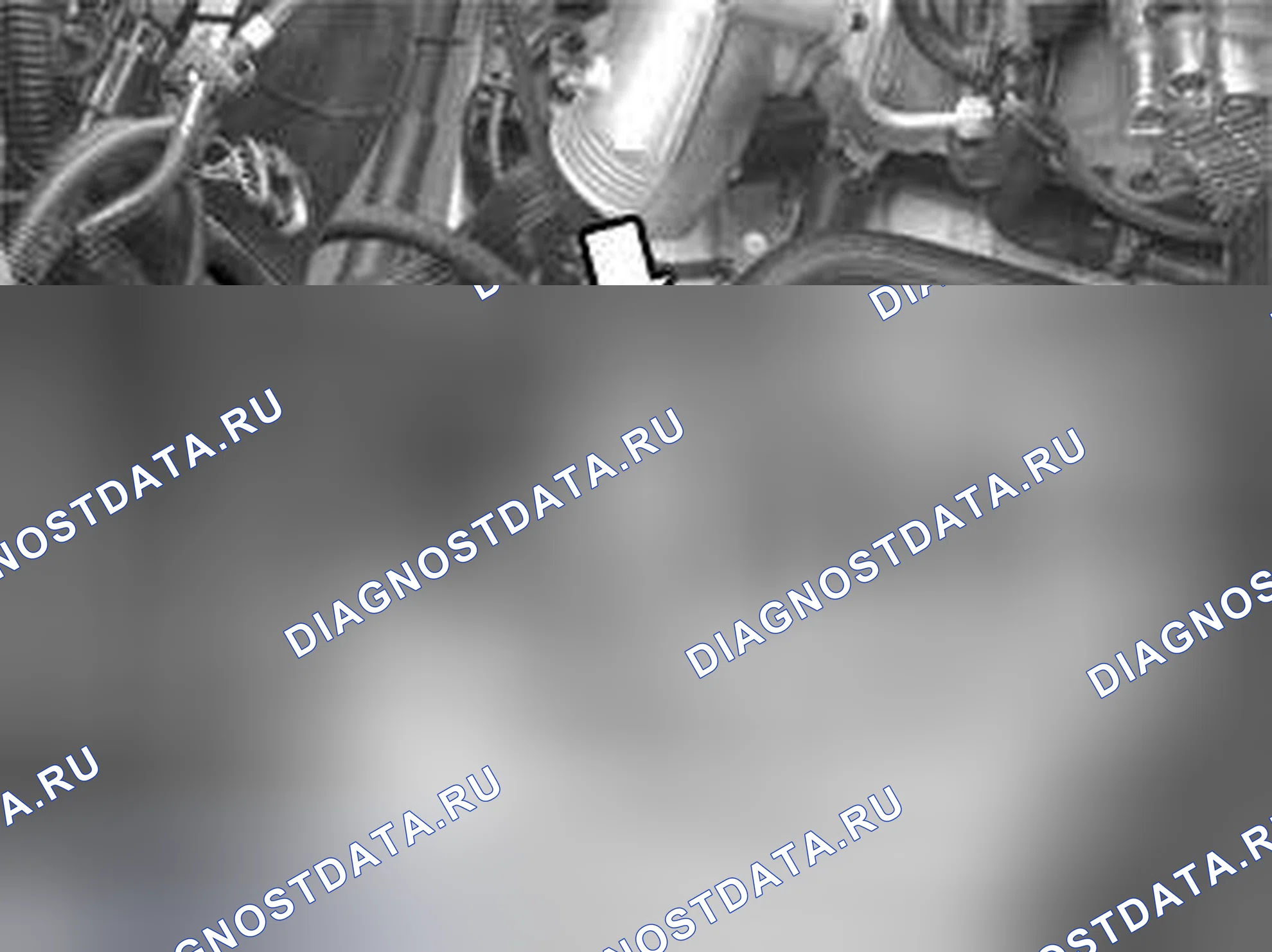 Рис. 2455: Установка троса селектора передач и маслопровода. Volvo C70 I