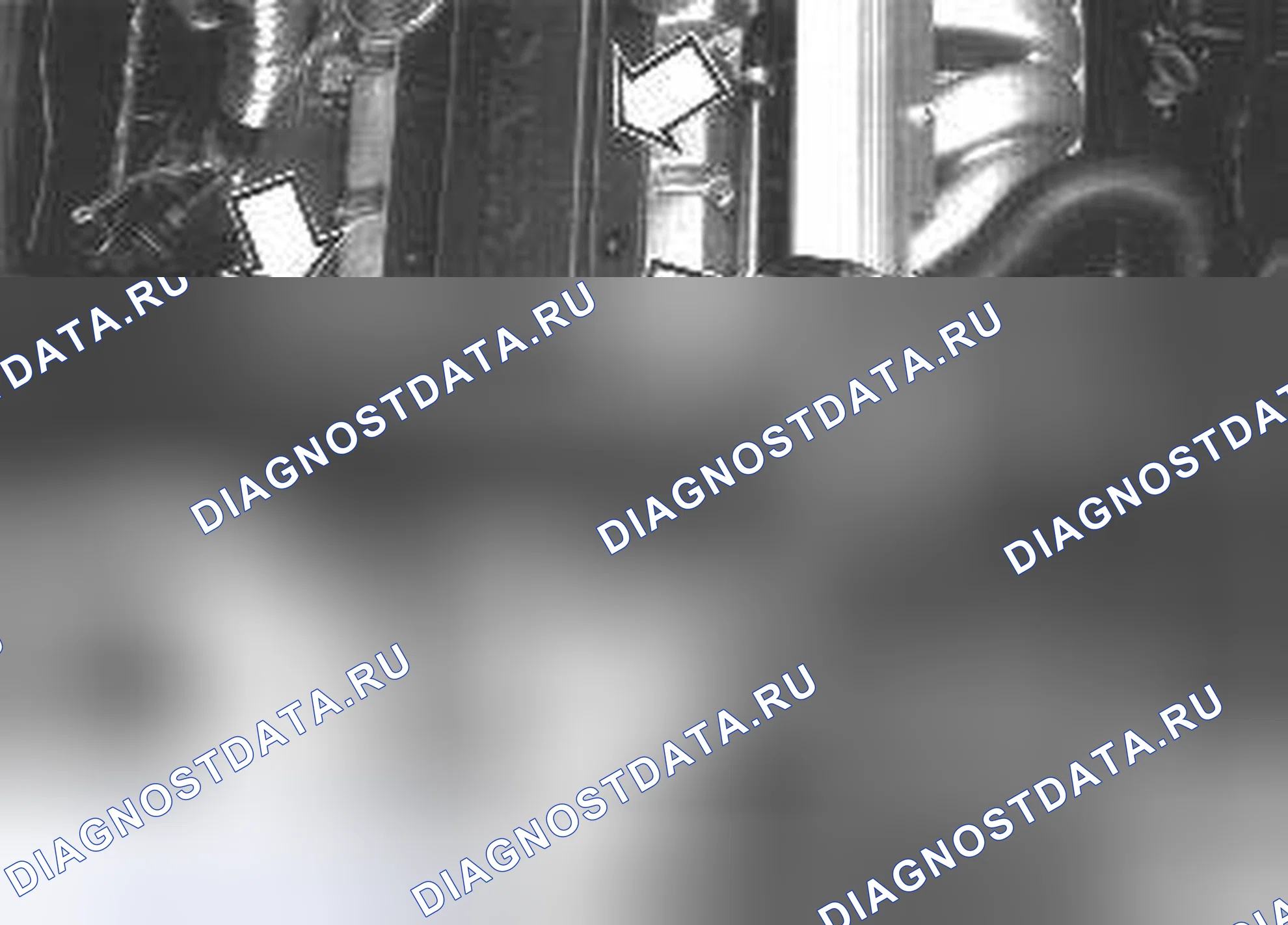 Рис. 704: Установка зажимов топливопровода. Volvo C70 I