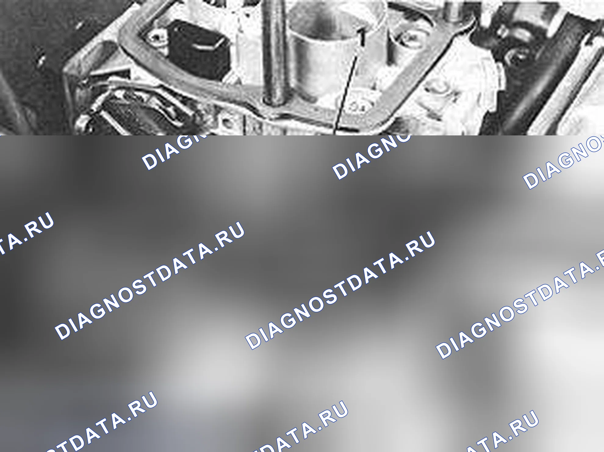 Рис. 309: Снятие / установка кабеля дроссельной заслонки. Volvo C70 I