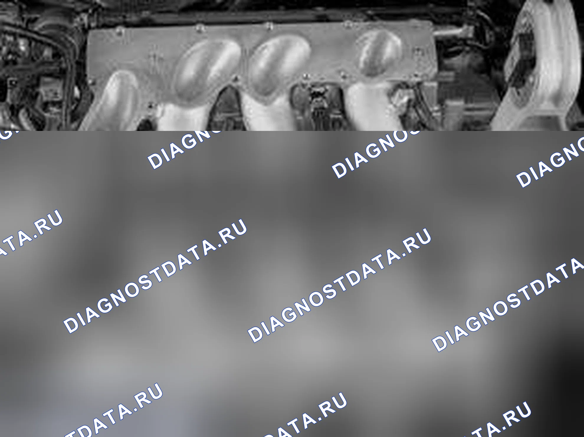 Рис. 31: СНЯТИЕ ТОПЛИВНОЙ НАПРАВЛЯЮЩЕЙ. Volvo XC90 I