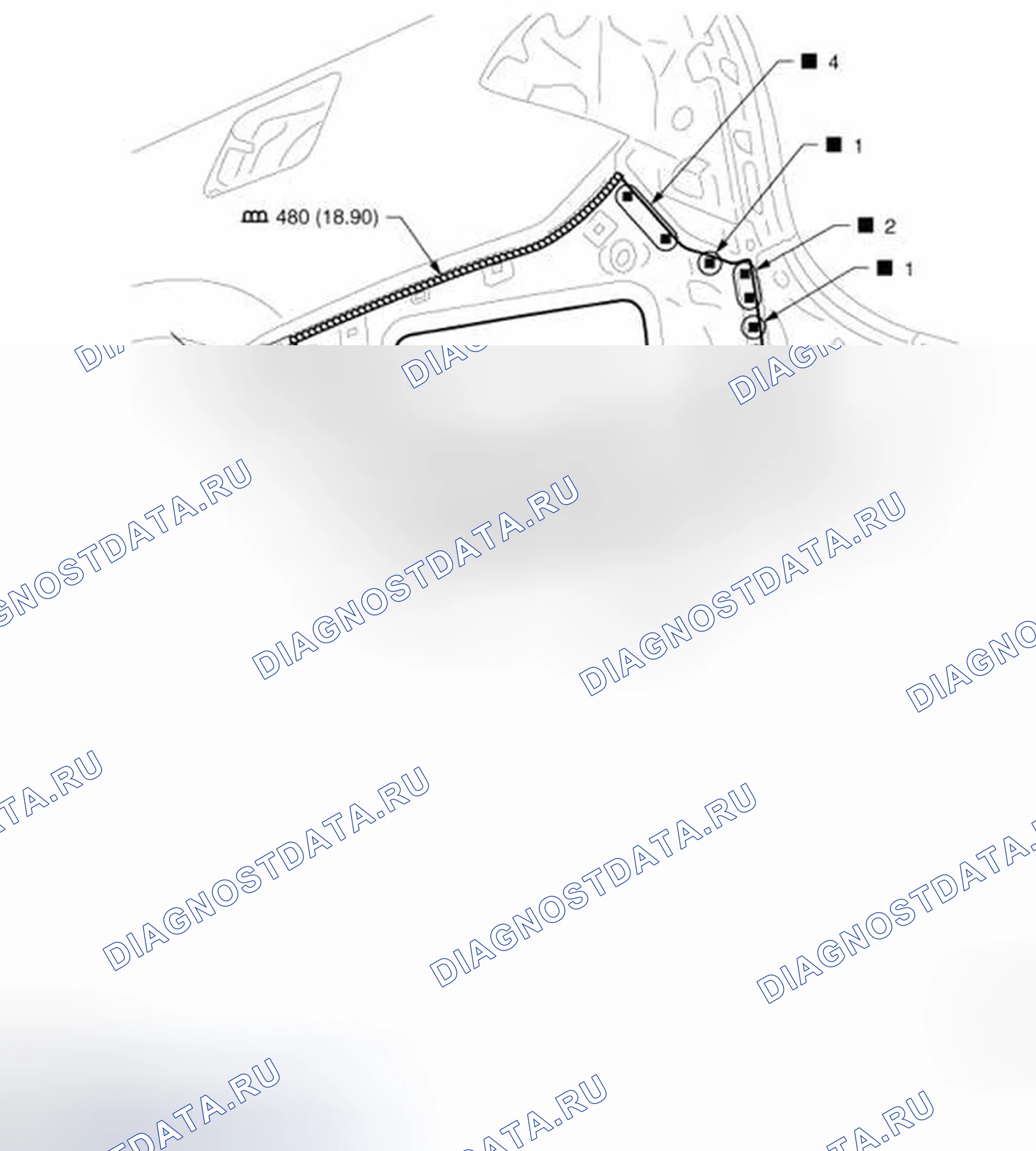 Рис. 44: Удлинитель заднего крыла. Infiniti QX56 II