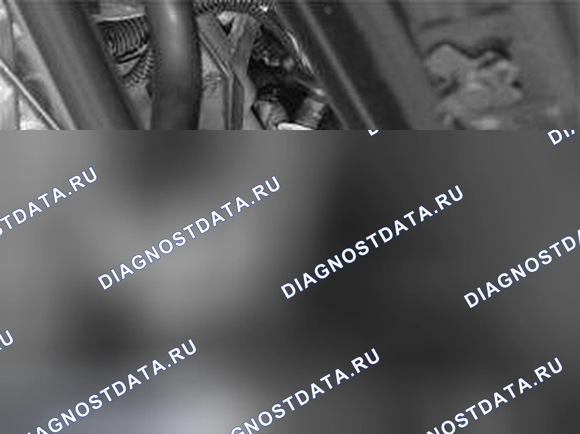 Рис. 251: ПРОВЕРКА УРОВНЯ МАСЛА. Volvo S40 II рестайлинг