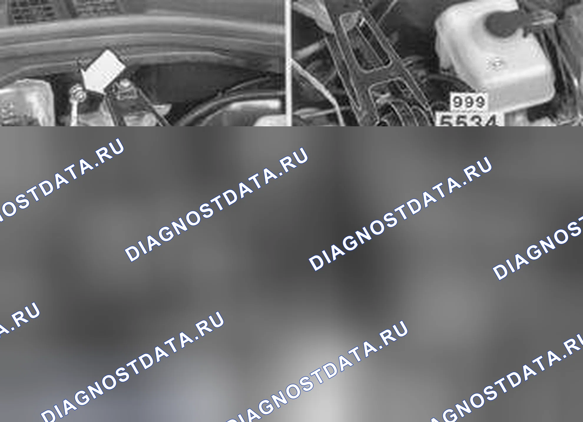 Рис. 32: Отсоединить шланги от регулирующего клапана (А). Volvo C70 I