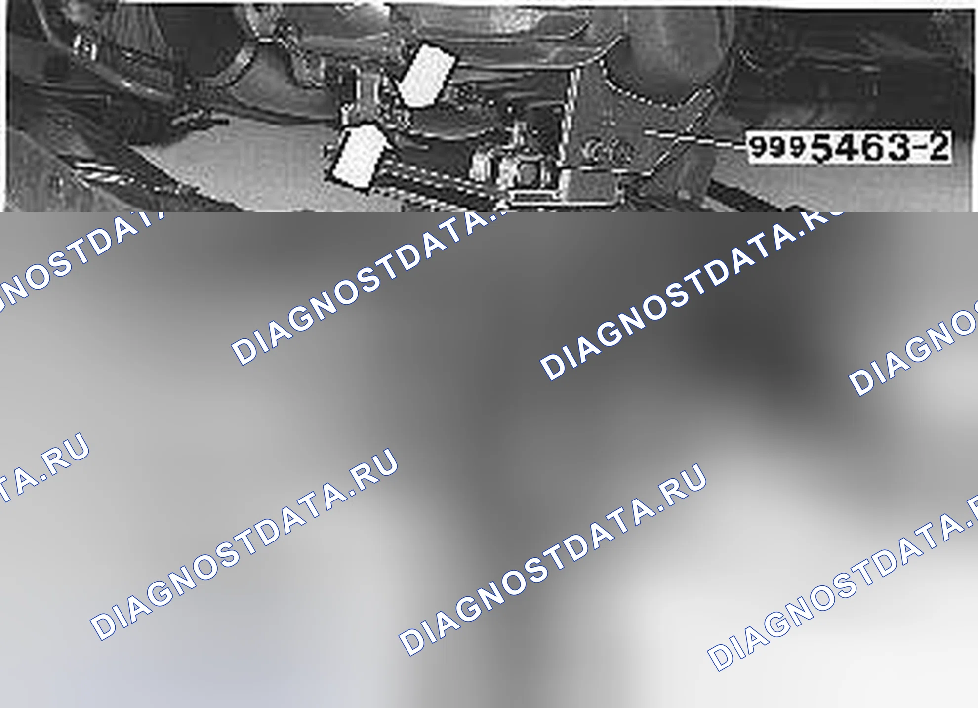 Рис. 880: Установка креплений и мобильного домкрата. Volvo C70 I