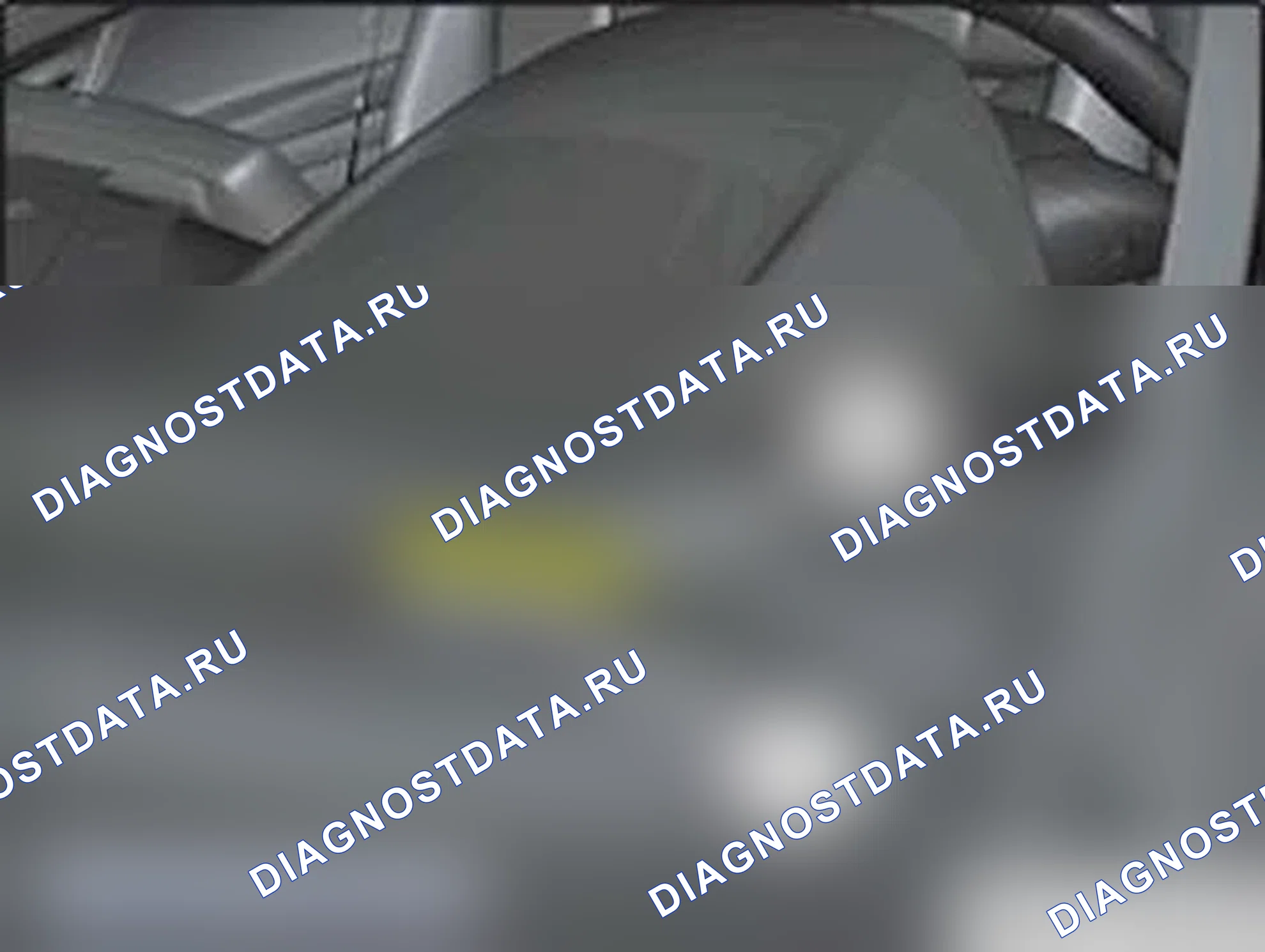 Рис. 966: 3.7 Версия с контрольным стеклом для идентификационного номера транспортного средства на ветровом стекле. MINI Cooper Clubman I рестайлинг