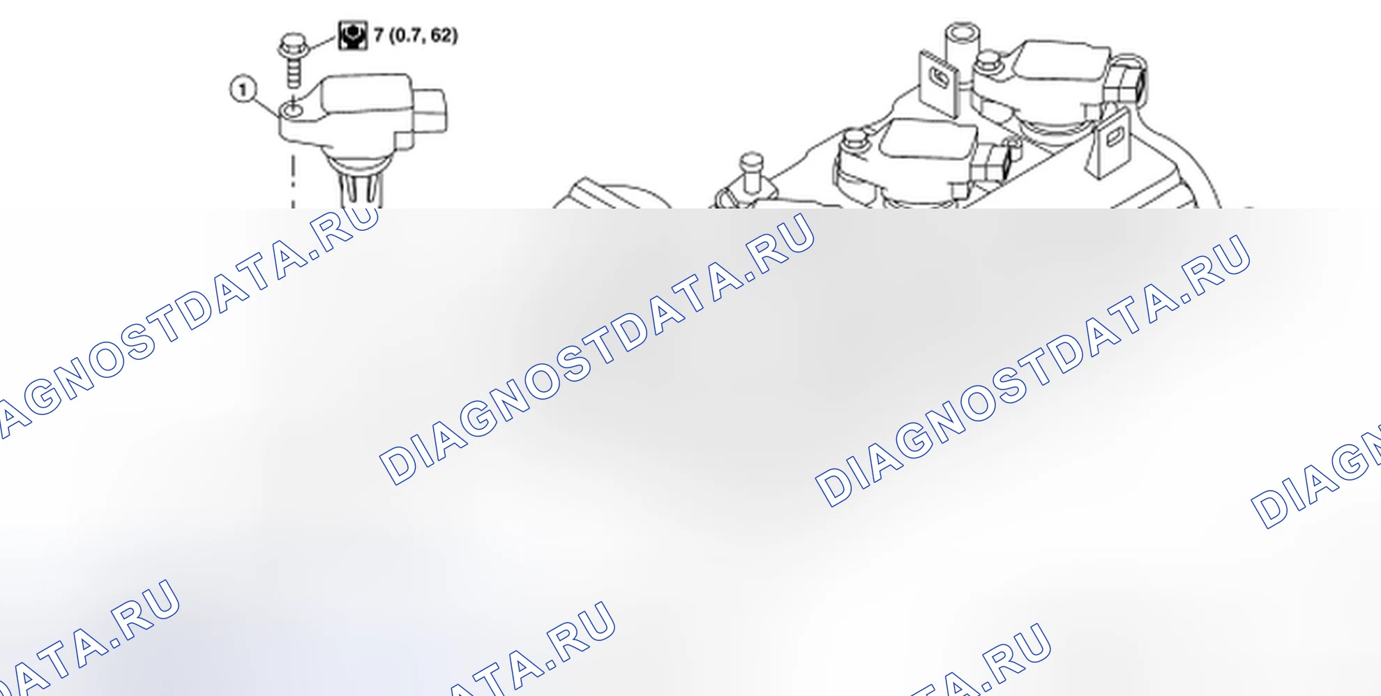 Рис. 32: Идентификация катушки зажигания и свечи зажигания. Nissan Altima L32