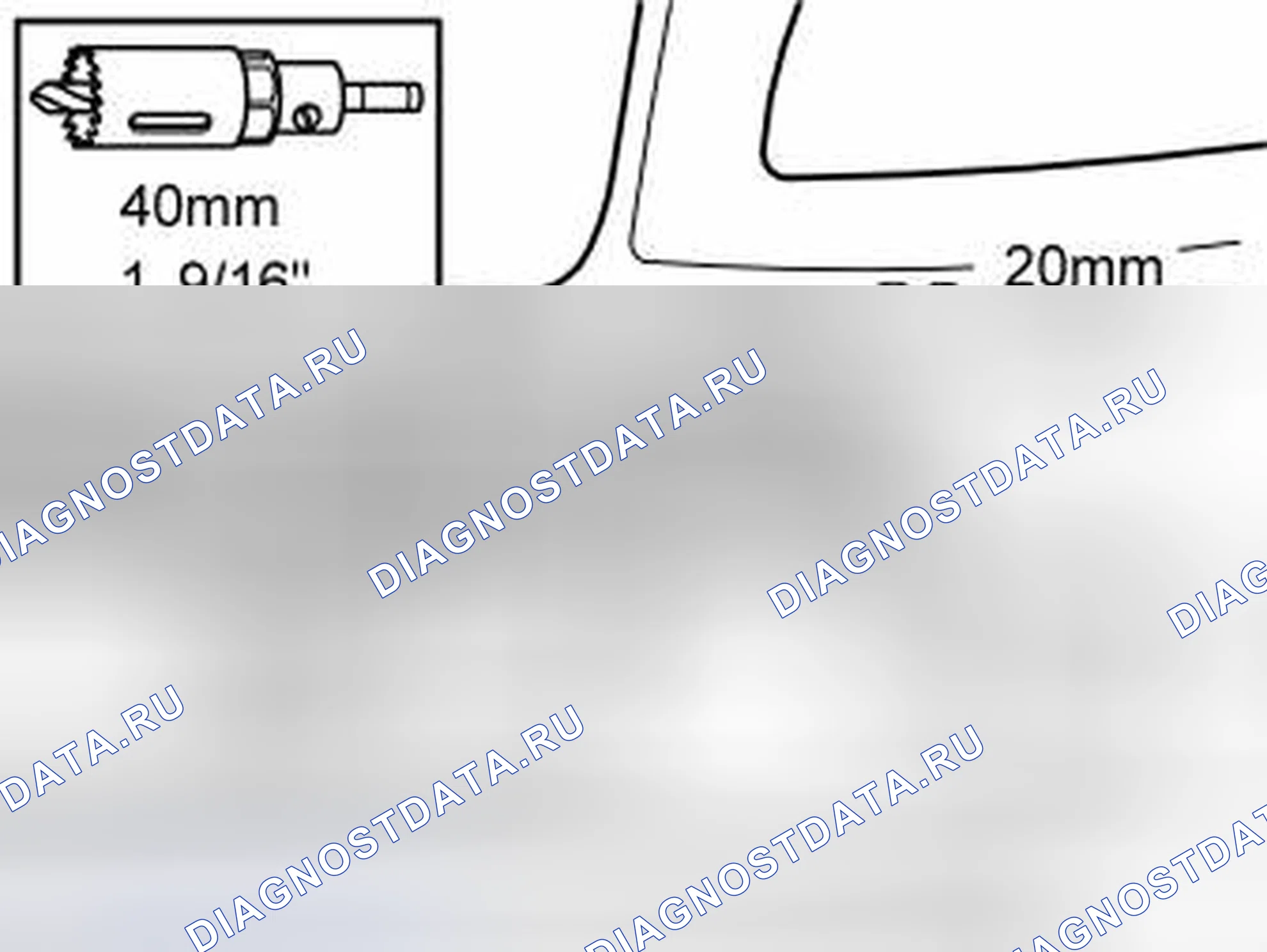 Рис. 1027: Сверление отверстий в пенопласте и задней секции. Volvo V70 II