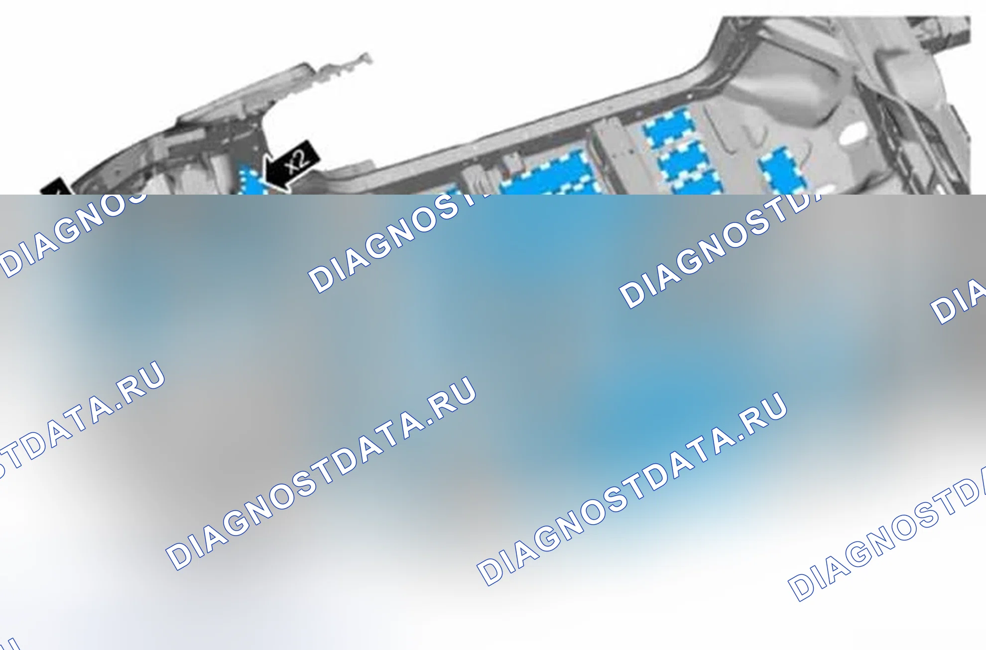 Рис. 80: Поддон пола. Ford C-MAX II