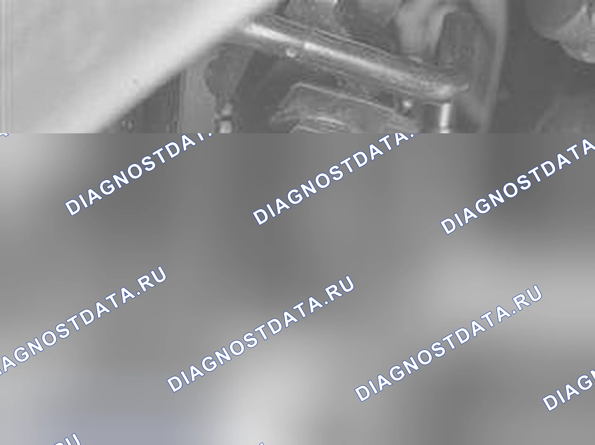 Рис. 262: Слив хладагента. Volvo V70 II
