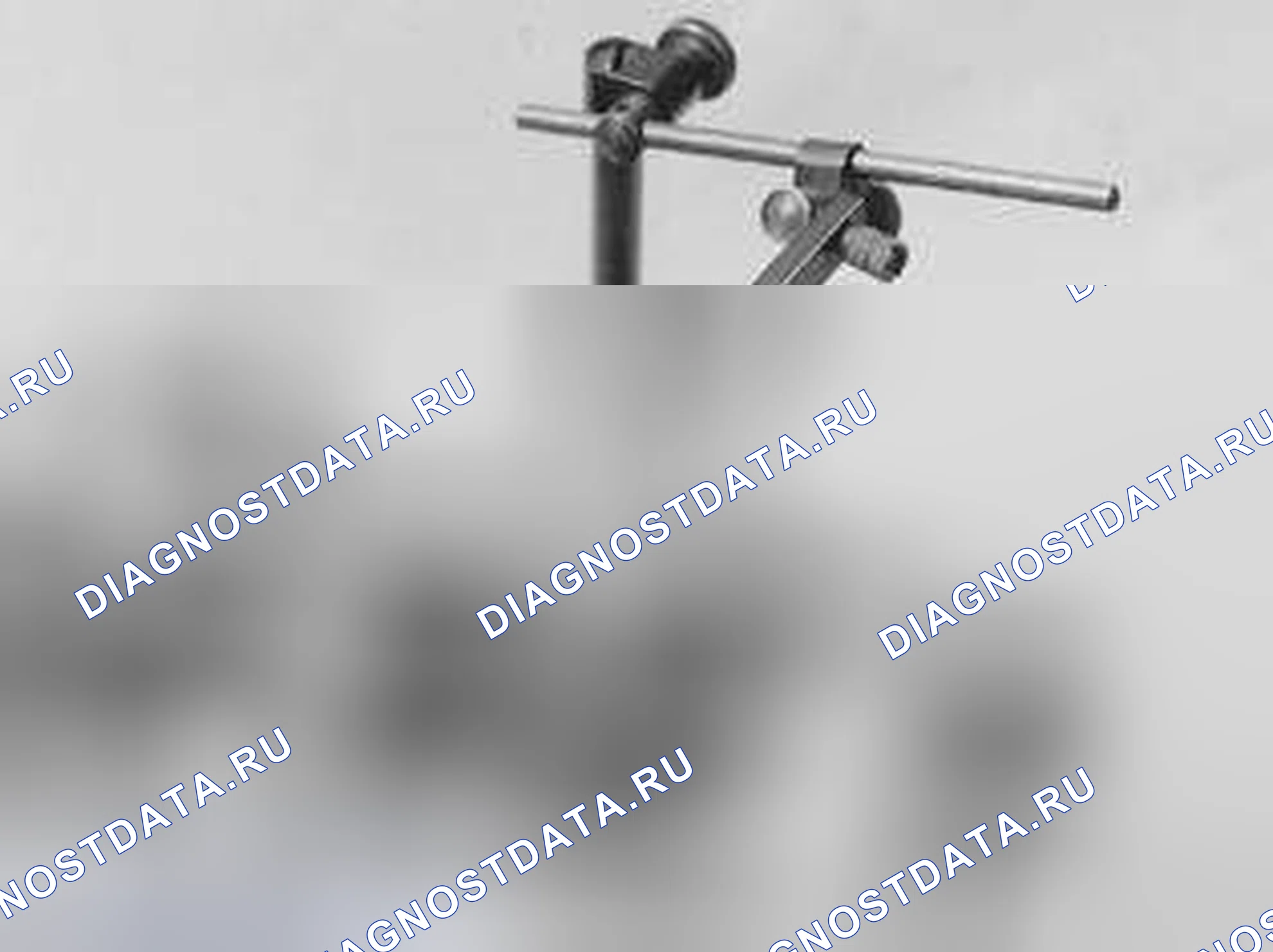 Рис. 214: ПРОВЕРКА НА ИЗНОС НАПРАВЛЯЮЩИХ КЛАПАНОВ. Volvo S40 II