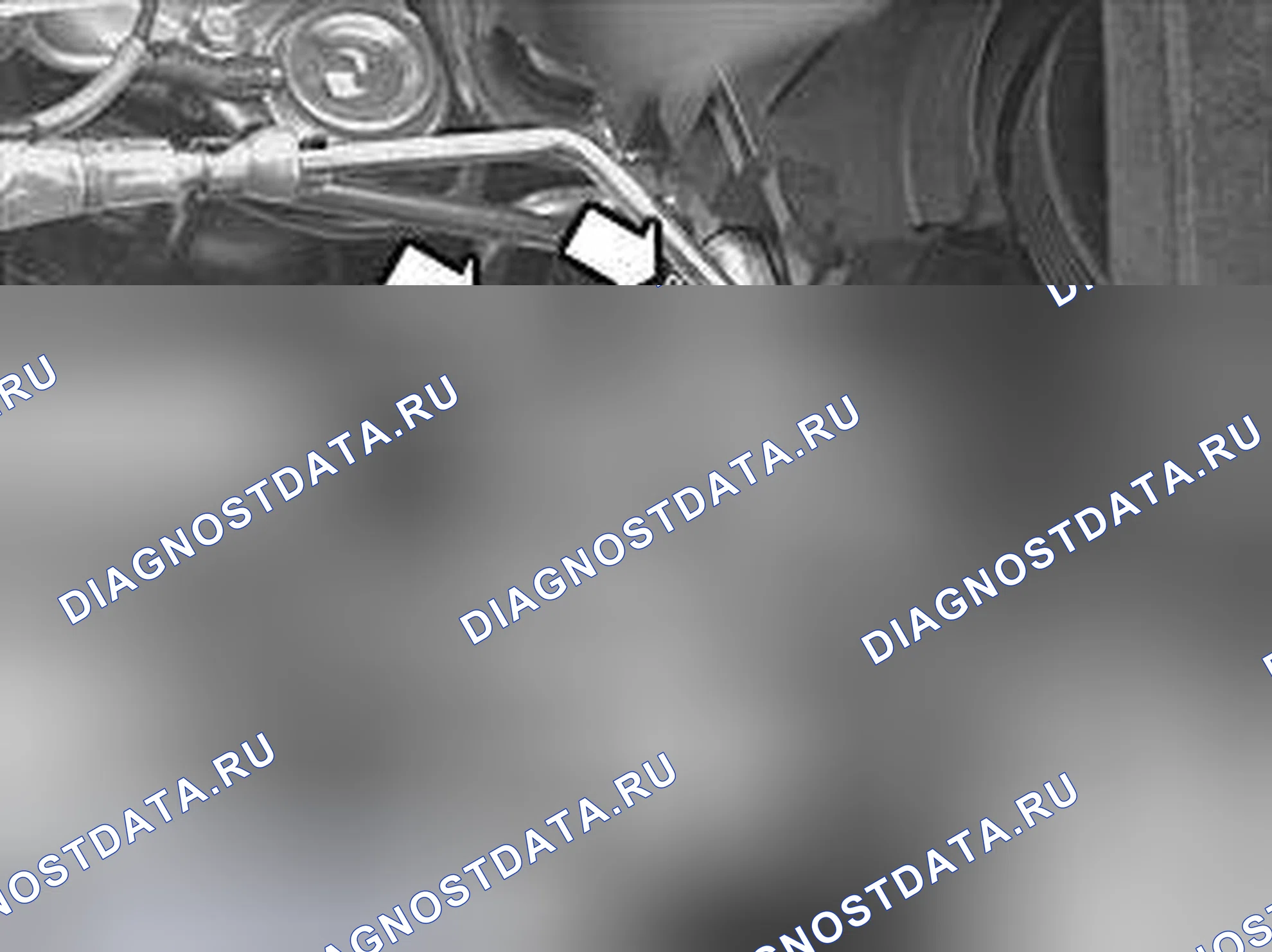 Рис. 198: Снятие кронштейна корпуса цепи. Volvo C70 I