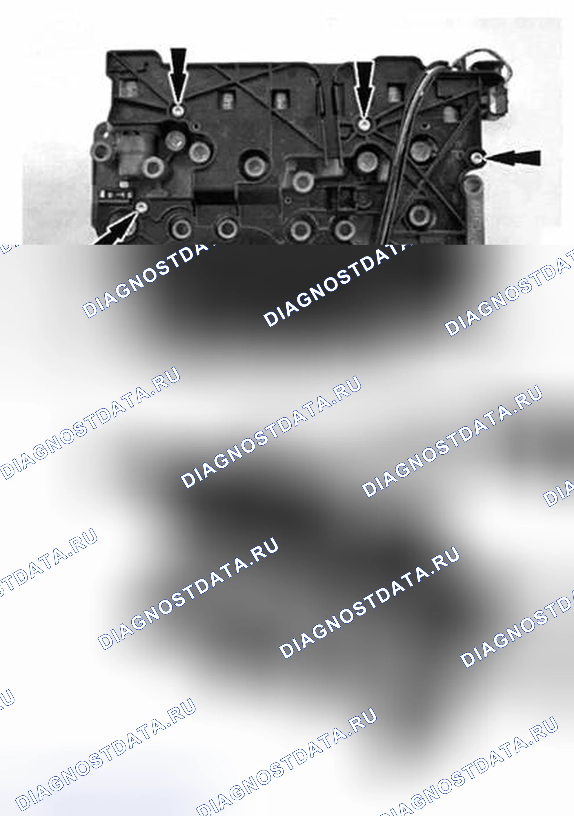 Рис. 263. Mazda Tribute II