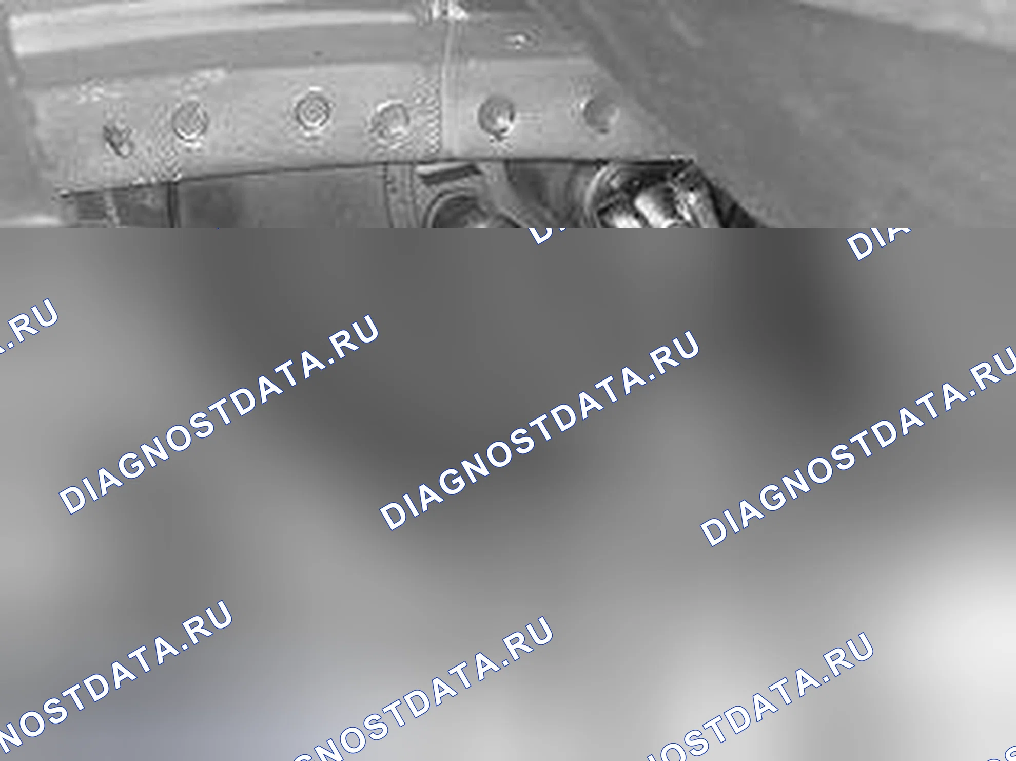Рис. 219: Замена ремня вспомогательного оборудования. Volvo S80 I