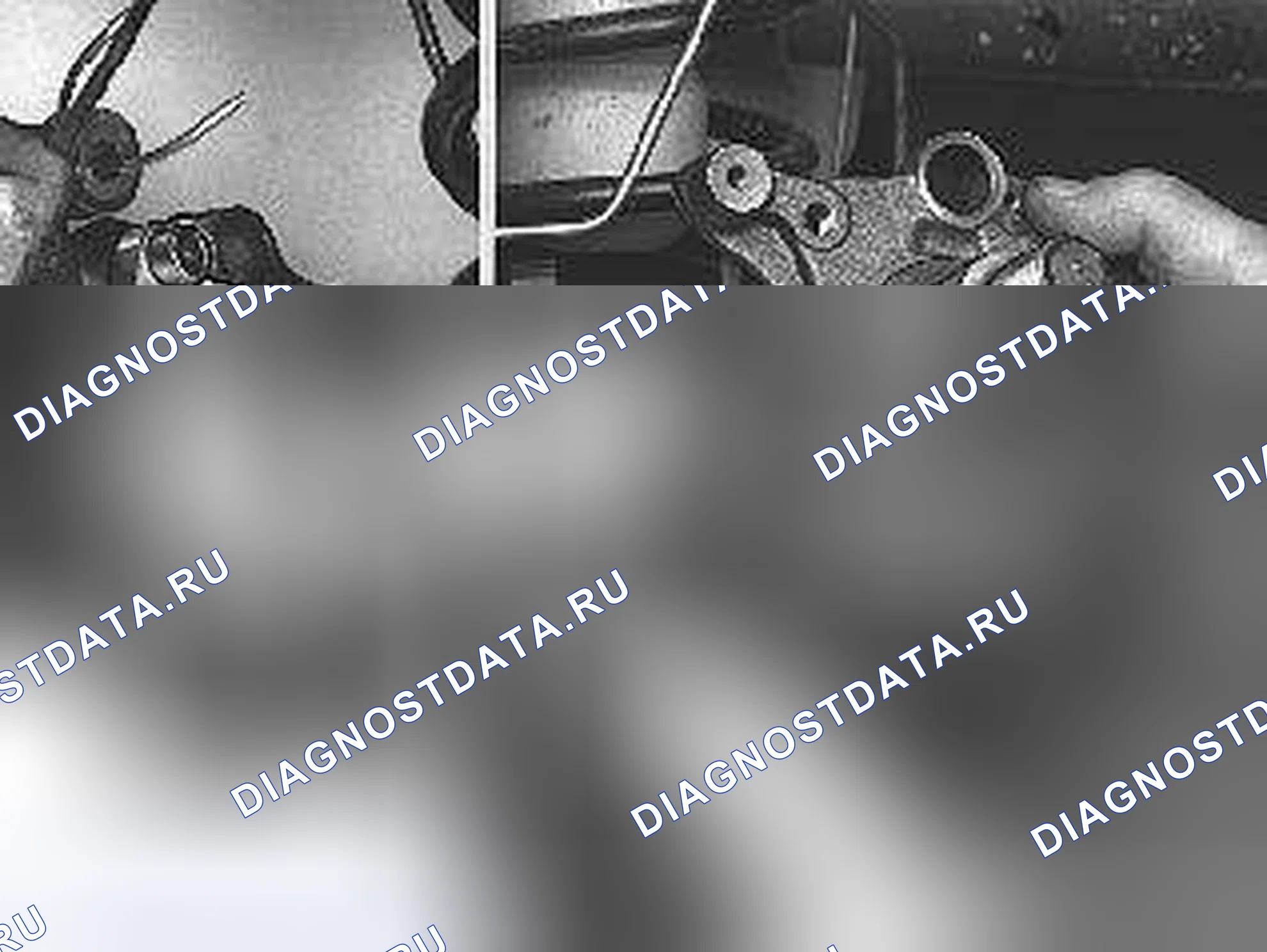 Рис. 43: Отвинтить четыре винта, удерживающих наконечник оси. Volvo C70 I