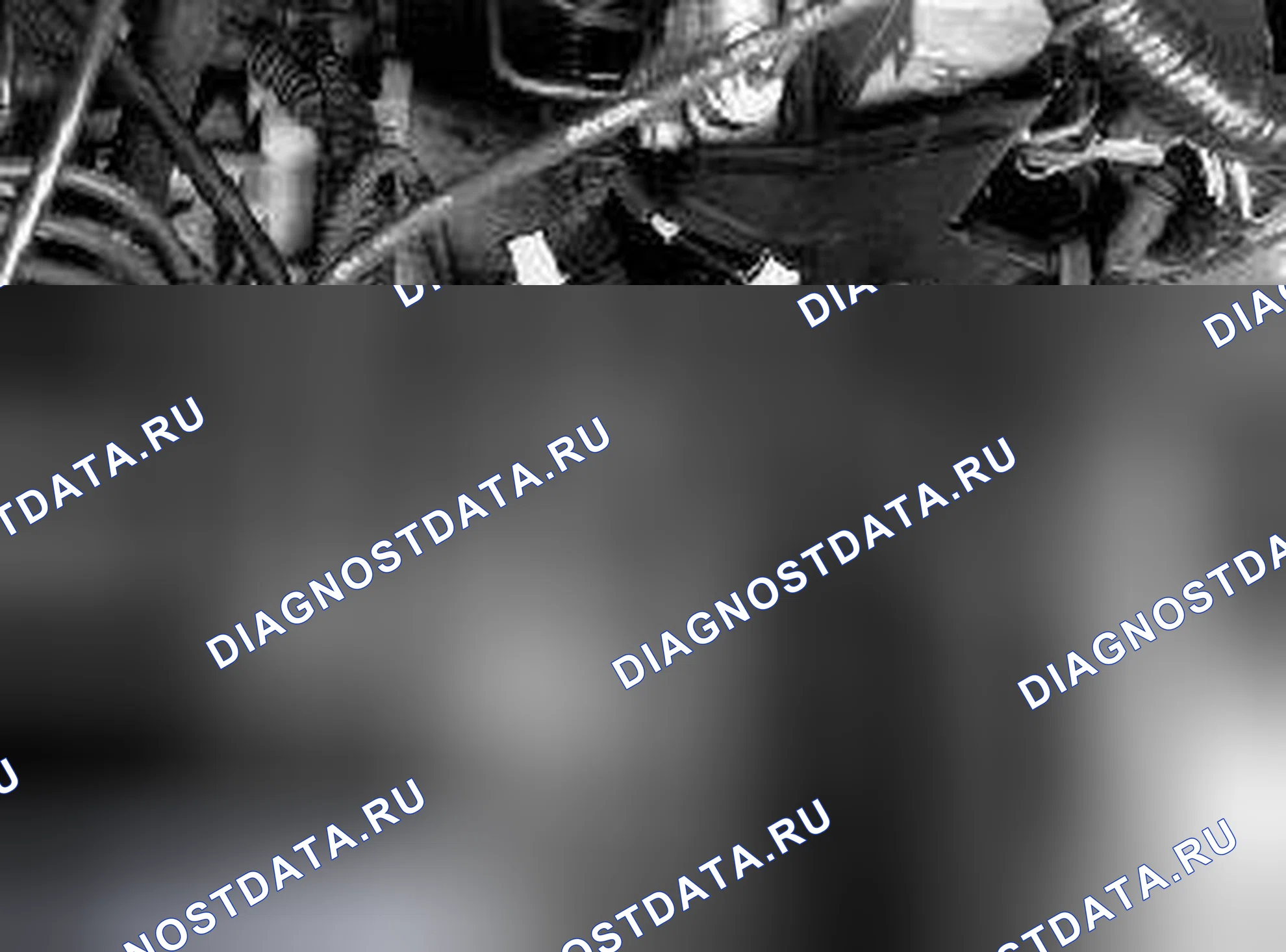 Рис. 884: Снятие кабелей трансмиссии с кронштейна зубчатой передачи. Volvo C70 I