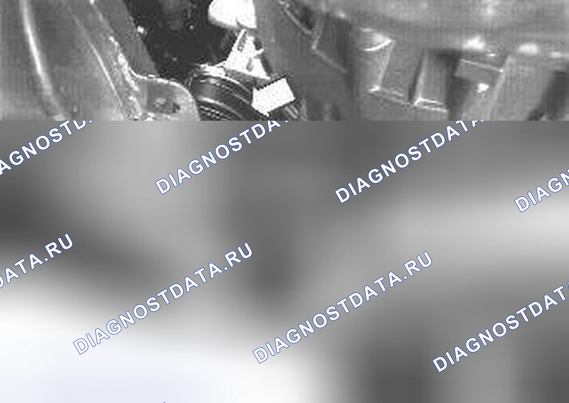 Рис. 63: Снять старую подушку двигателя и установить новую. Volvo C70 I