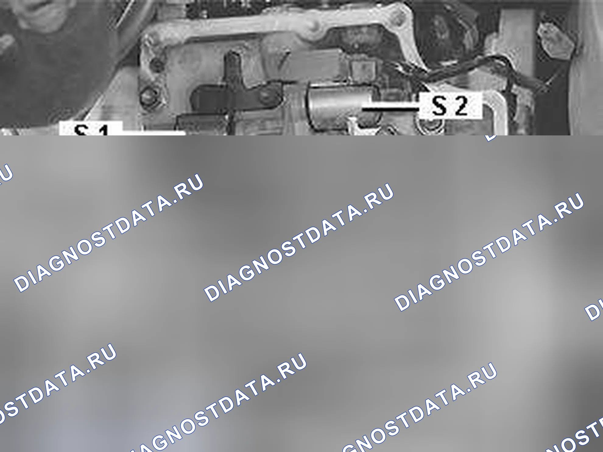 Рис. 1511: Замена соленоида. Volvo S80 I