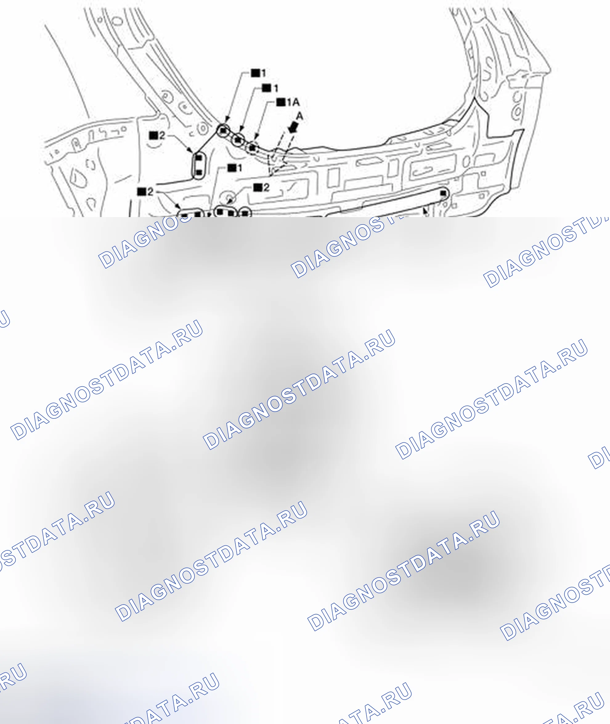 Рис. 195: Задняя панель. Nissan Leaf I