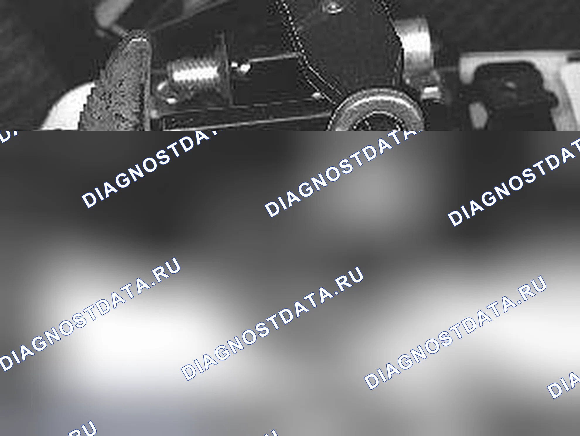Рис. 41: Снять трос со стояночного тормоза. Volvo C70 I