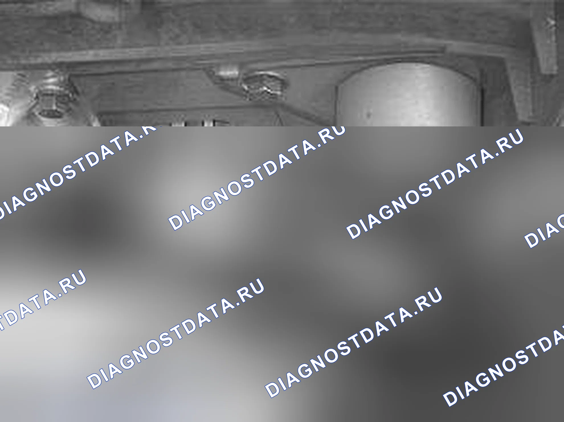 Рис. 294: Проверка шкива натяжного устройства и холостого шкива. Volvo V70 II