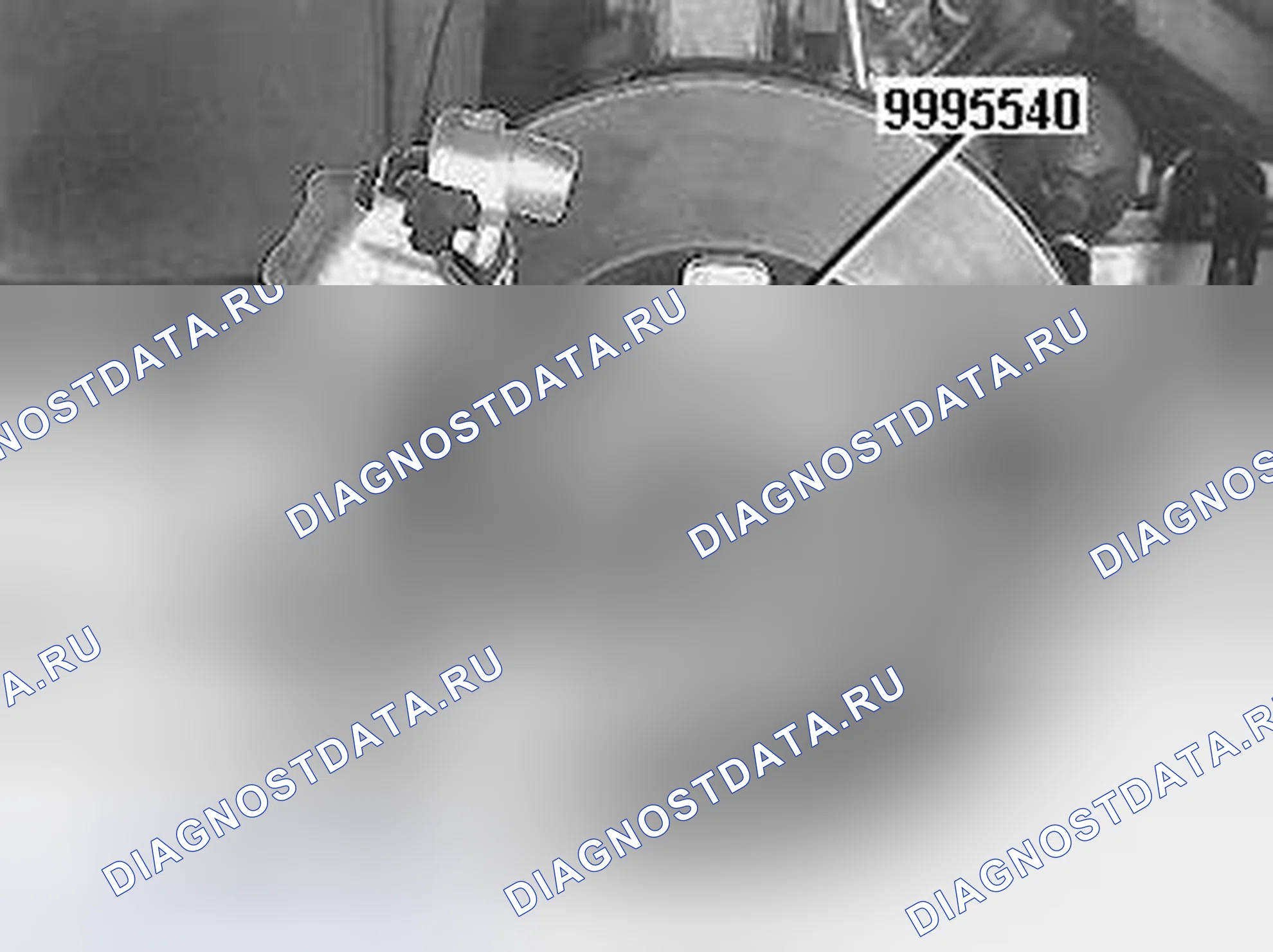 Рис. 1539: Гайки левого приводного вала. Volvo C70 I