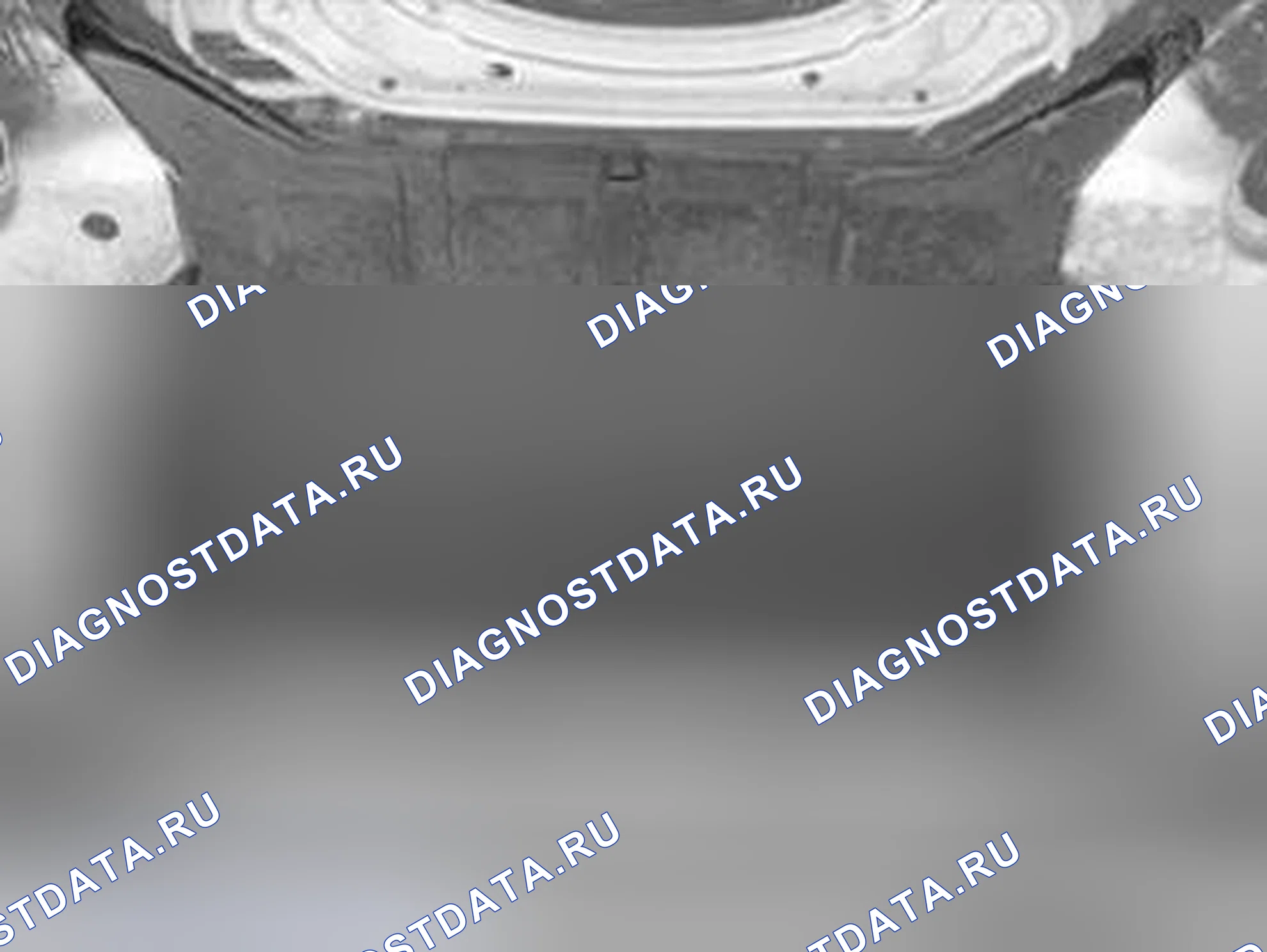 Рис. 765: Снятие нижней крышки двигателя. Volvo V70 II
